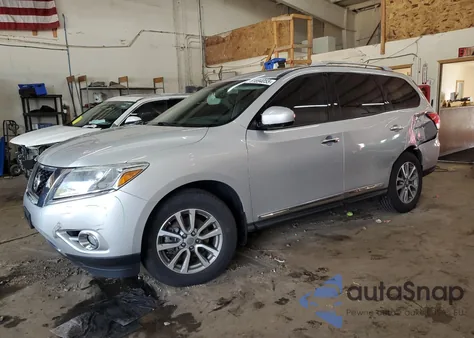 2016 Nissan Pathfinder S z USA, uszkodzony, nr VIN 5N1AR2MM4GC610930